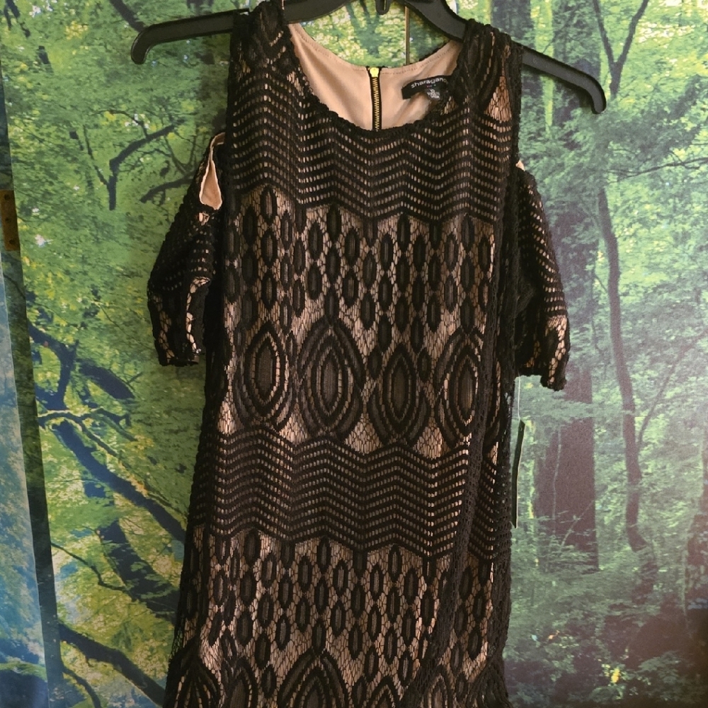 Sharagano Black Tan Sheath Dress Cold Shoulder Sleeveless